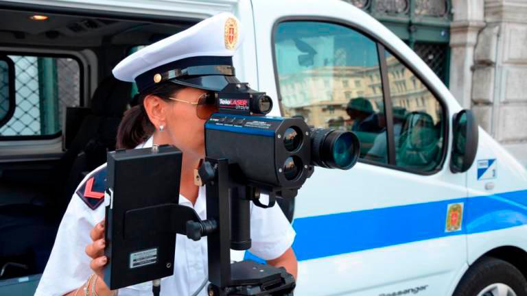 Kje bodo merili hitrost v tem tednu