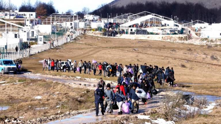 V Bosni na meji s Hrvaško odprli novo migrantsko naselje