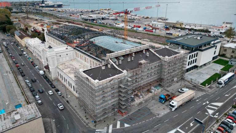 Mestni svet po že začeti prenovi strehe prižgal zeleno luč