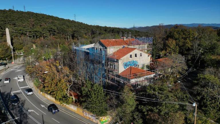 Hotel Obelisco - kljub gradbišču še marsikaj neodločenega