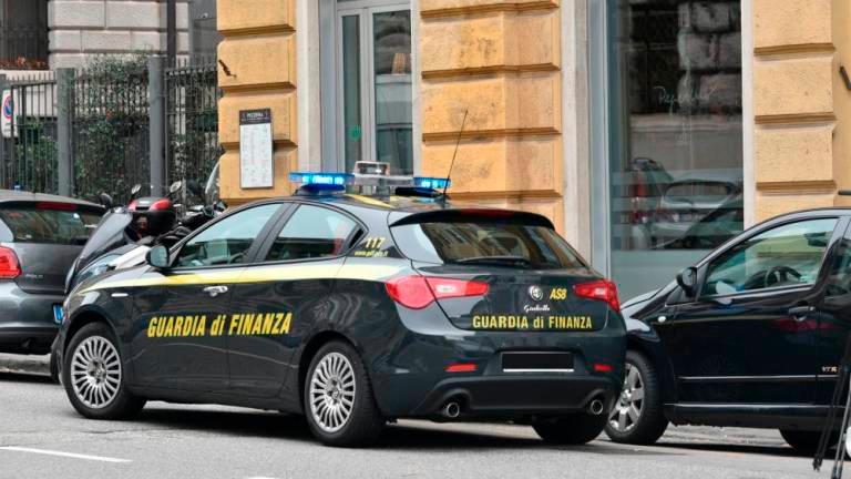 Trem podjetnikom zasegli stanovanji in gotovino za skupno milijon evrov