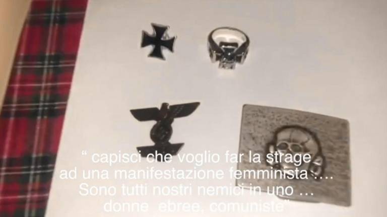 Aretirali neofašista: želel je pokol po zgledu Breivika in Trainija