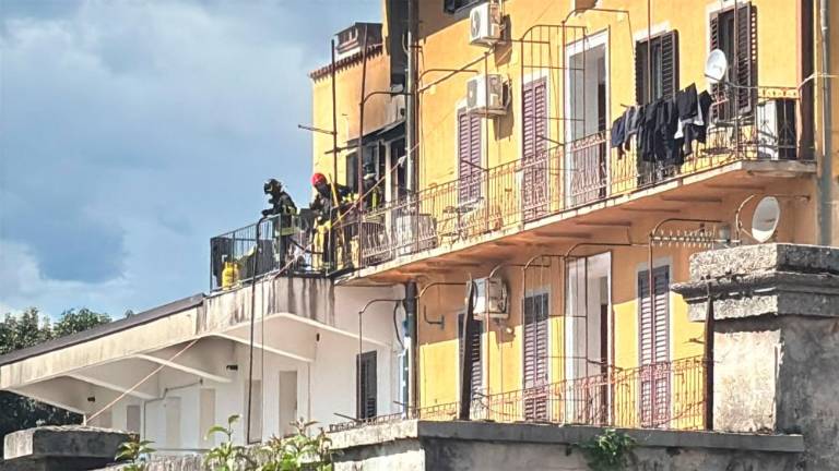 V Tržaški ulici zagorelo stanovanje