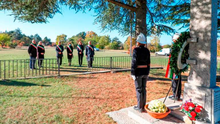 Poklon padlim pri spomenikih in obeležjih