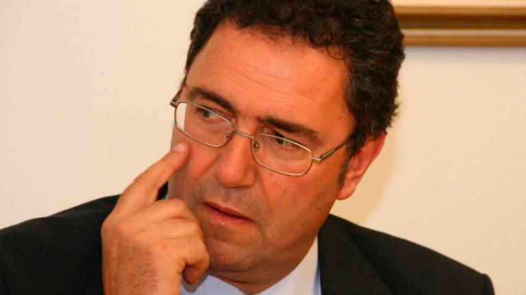 Juri v penzijo, prihaja Hribar