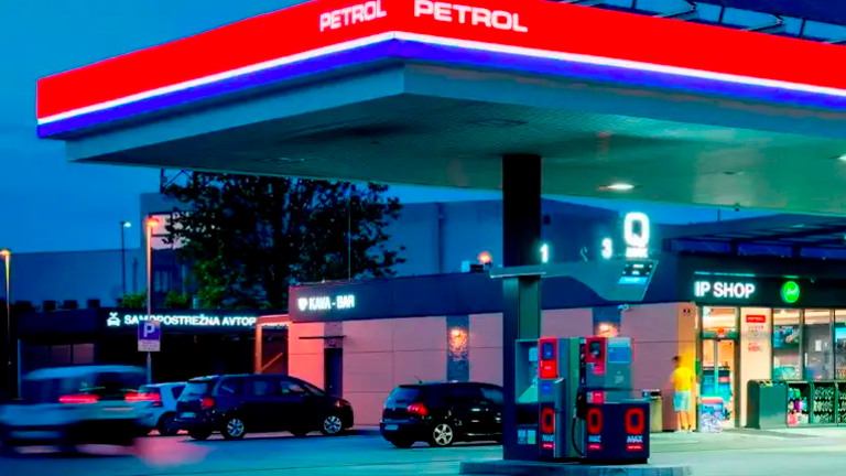 Petrol: Oskrba Slovenije z naftnimi derivati stabilna