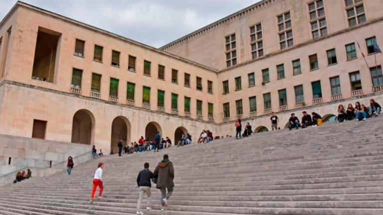 Na Univerzi v Trstu vsaj 500 študentk in študentov več kot lani