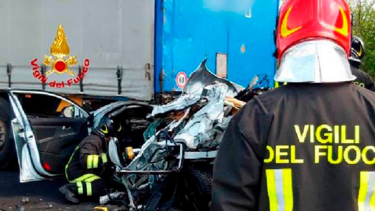 V bolnišnici umrla še sedma žrtev nesreče na avtocesti