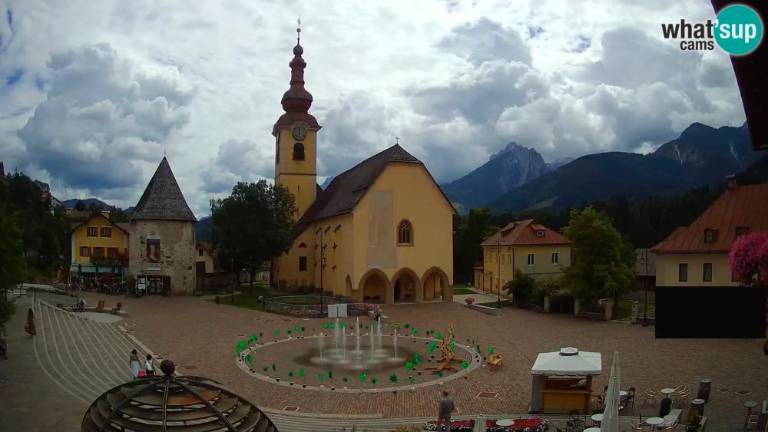 Ob pronicanju atlantskih tokov že nastajajo krajevne nevihte