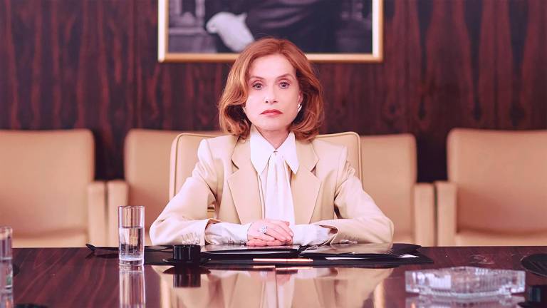 Dedinja Farrère kot Madame L’Oréal