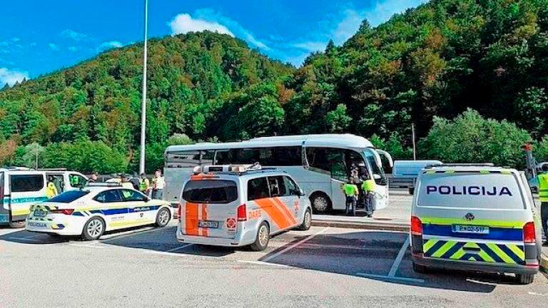 Kršitve ugotovili pri polovici tovornjakov in avtobusov