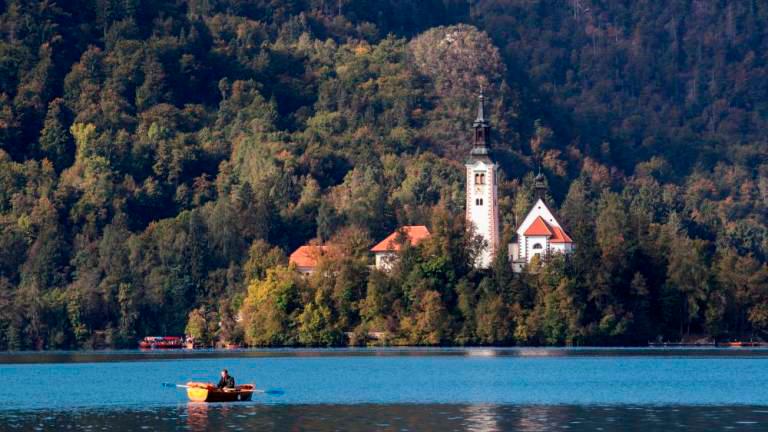 V Sloveniji v enajstih mesecih 5,6 milijona turistov