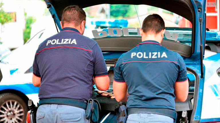 Po spletu naročil kilogram marihuane