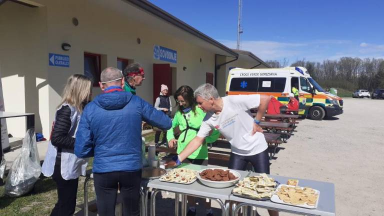S pomladnim sprehodom zbirali sredstva in obenem tudi nove člane