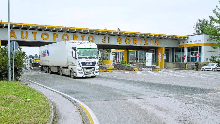Tovornjaki bodo v Gorici lahko parkirali brezplačno