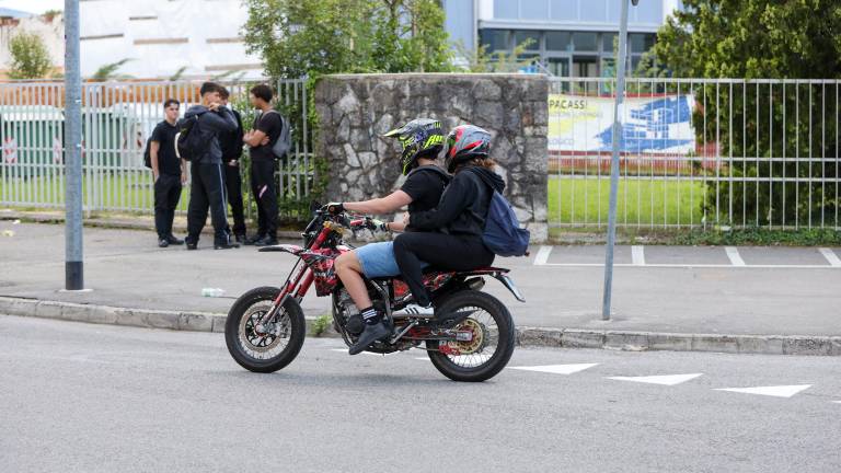 Med mladimi motorno kolo ni več prioriteta