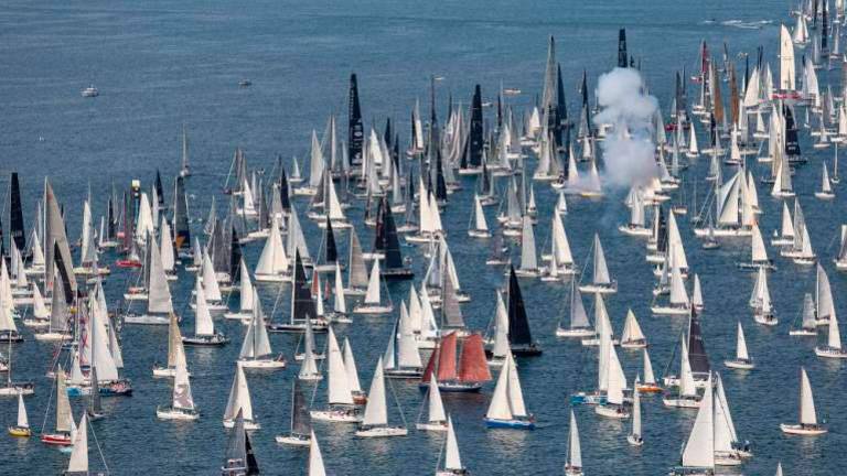 Nedeljska Barcolana s šibkimi krajevnimi vetrovi