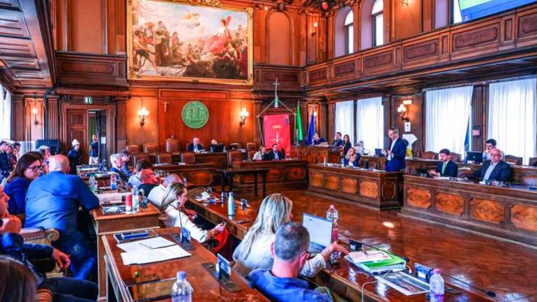 Opozicija kritična do mrtvila na Občini Trst