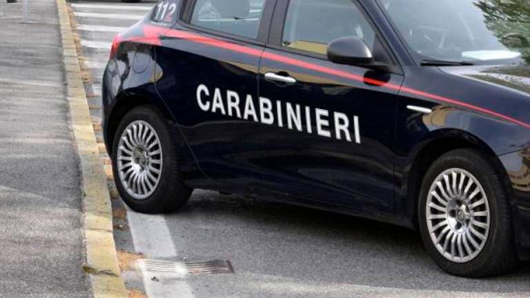 Upokojenca udaril v obraz in mu pobral torbico