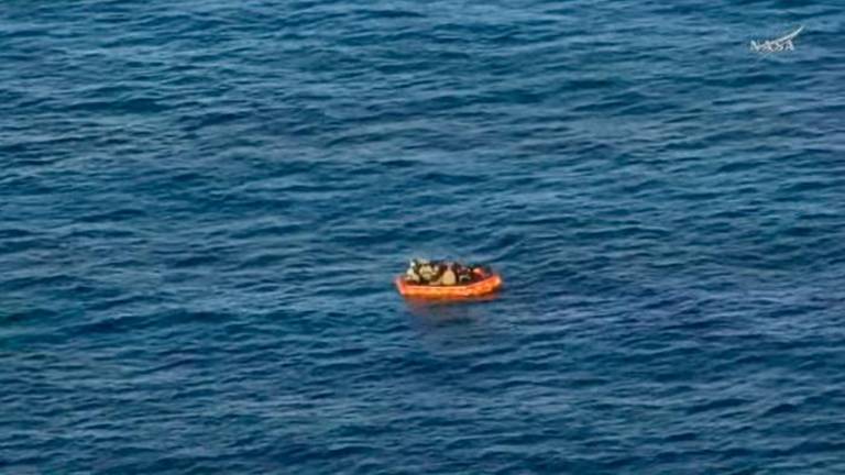 Astronavti misije Artemis 2 so se vrnili na Zemljo