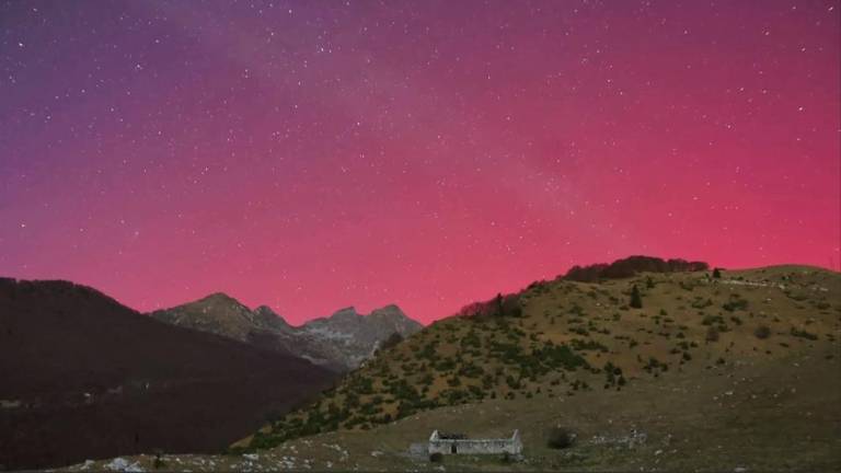 Ponekod v FJK (kjer ne bo megle) bo danes ponoči viden severni sij