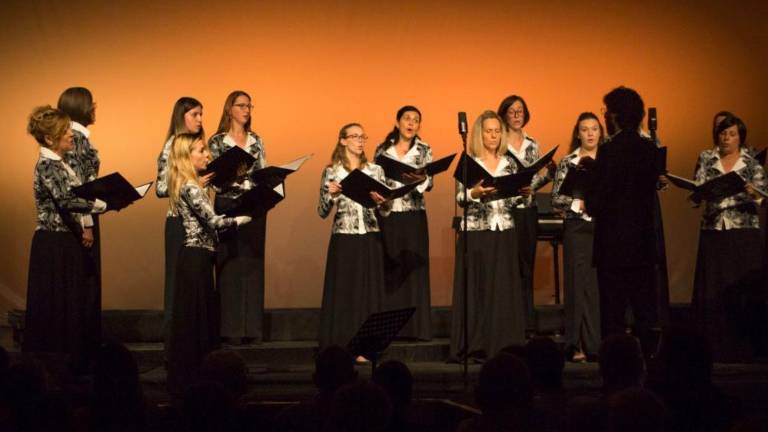 Prepevajo že 70 let