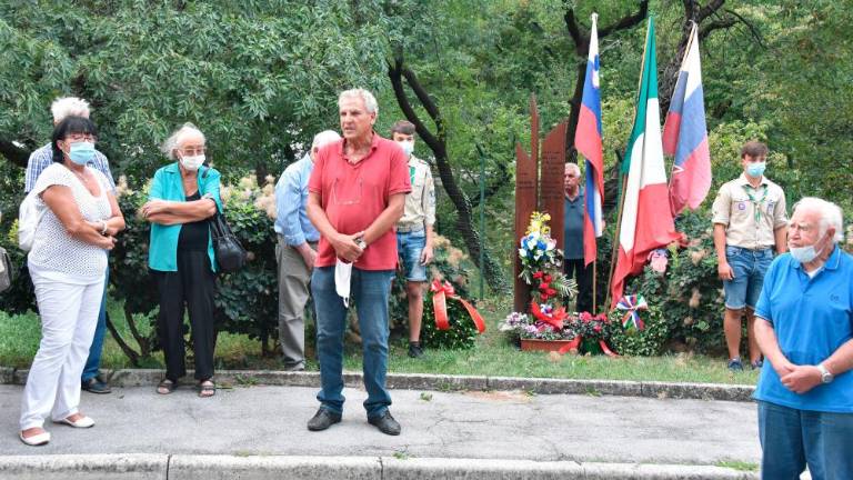 V spomin na pred 76 leti ustreljene kurirke in partizane