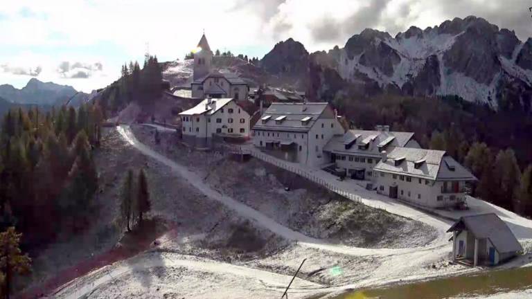 V nedeljo zjutraj bo naše kraje prečesala solidna hladna vremenska fronta