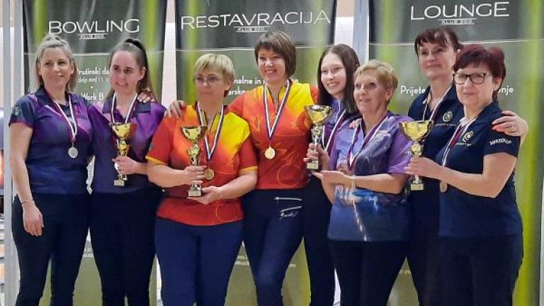 Slovenska predsednica državna prvakinja v bowlingu