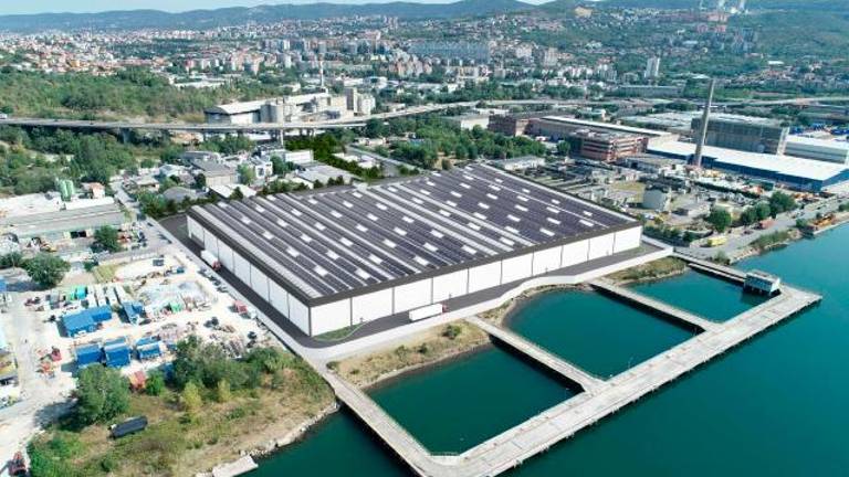 V industrijski coni nastaja obsežna hladilna hala