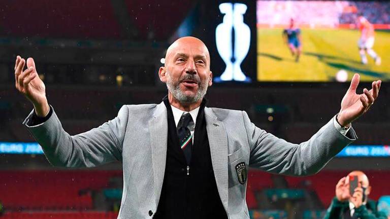 Umrl je Gianluca Vialli