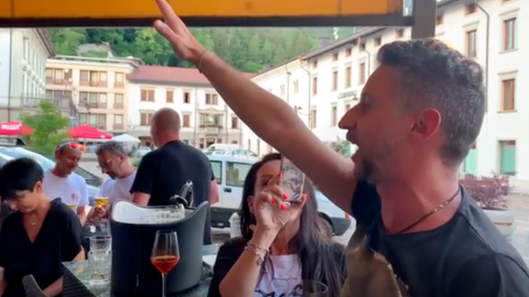 V Tolmeču so se župana veselili z iztegnjenimi desnicami