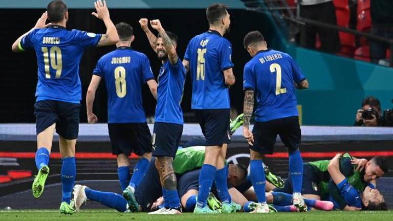 Italija po podaljšku do četrtfinala
