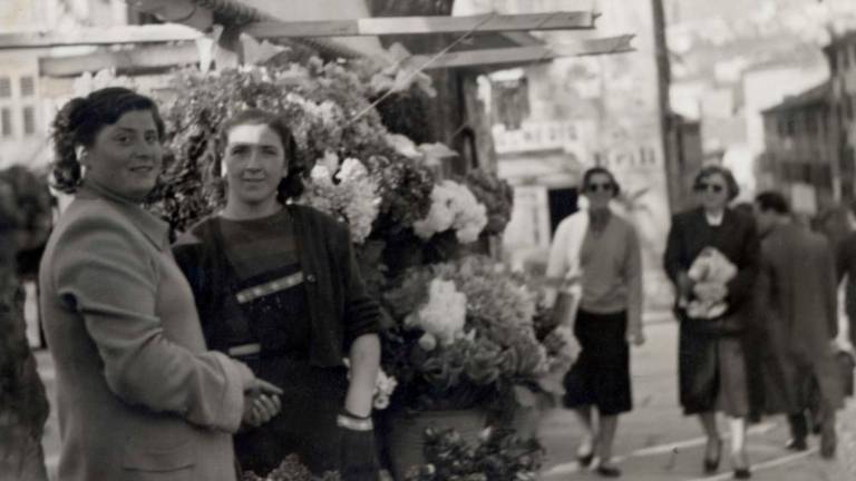 Gledališki poklon cvetličarki Savini