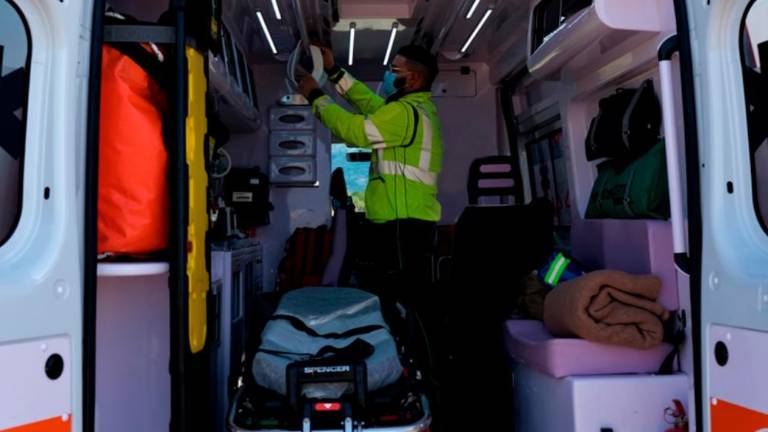 Avtomobil na prehodu za pešce podrl 18-letnika