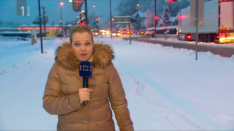 V Sloveniji težave zaradi obilnega sneženja