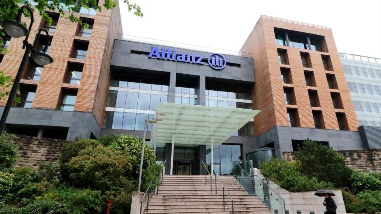 Allianz seli svoj sedež iz Trsta v Milan