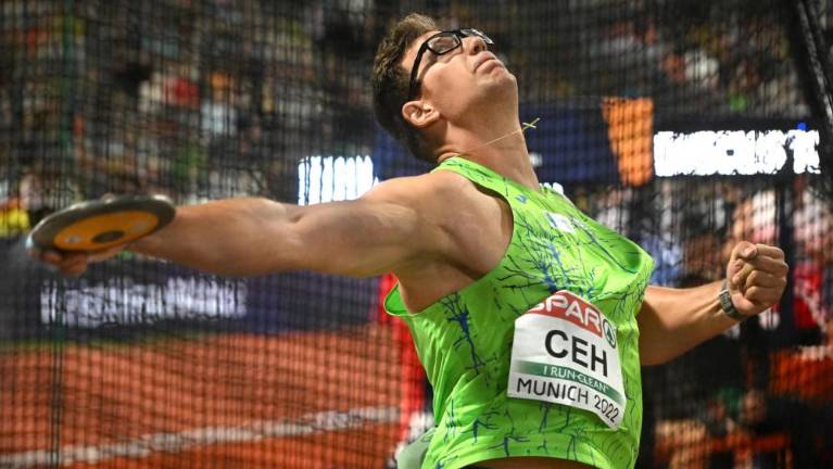 Svetovni rekord in piščančja farma