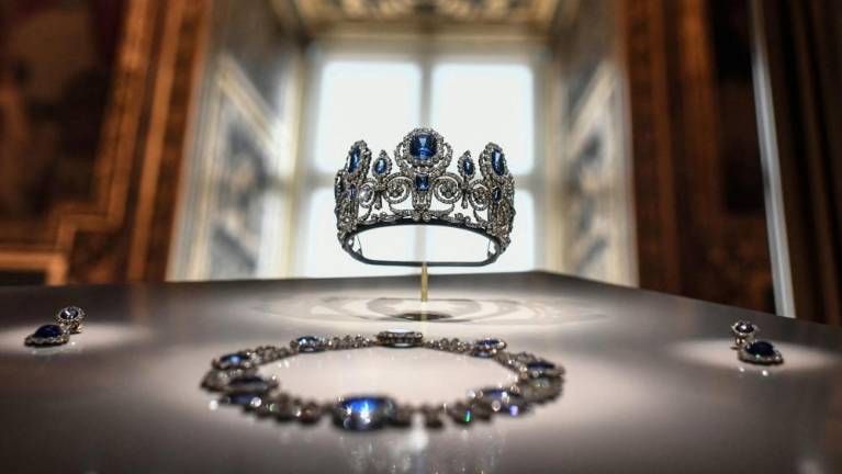 Del dragocenosti iz Louvra v trezorje Banke Francije