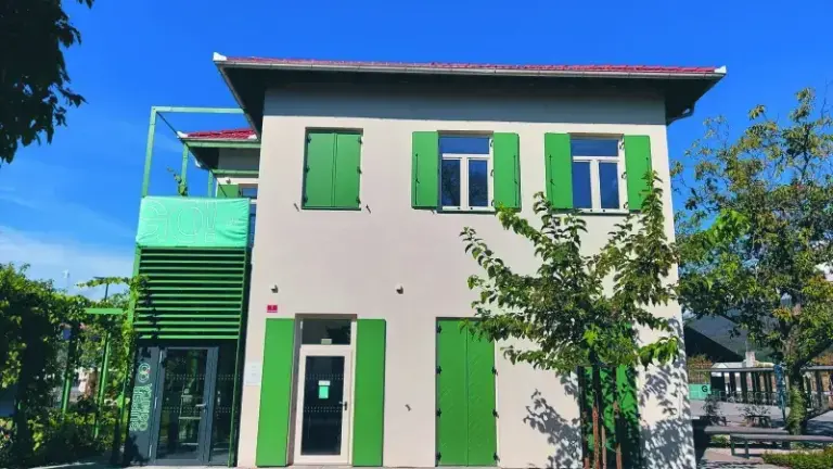 Po letu dni je vrata zaprla še Super Osmica