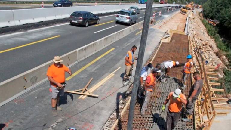 »Uvoz na avtocesto pri Postojni lahko smrtno nevaren«