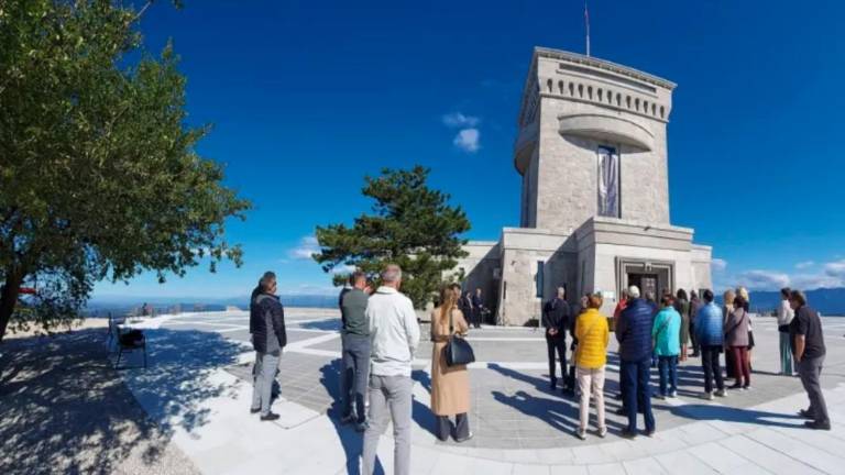 Zaključili obsežno prenovo zunanjosti Pomnika miru na Cerju