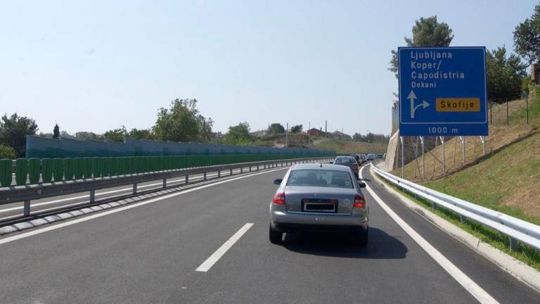 Deljena mnenja o pobudi za odpravo vinjete na hitri cesti Škofije-Koper