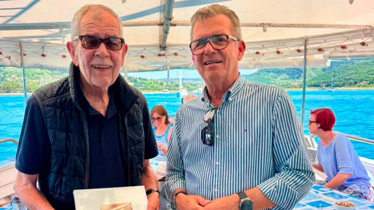 Avstrijski predsednik Van der Bellen na krajših počitnicah na Primorskem