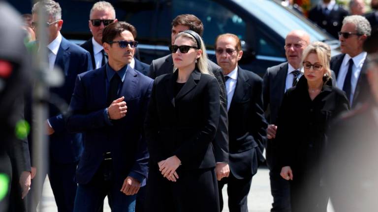 Množičen poslednji pozdrav Berlusconiju