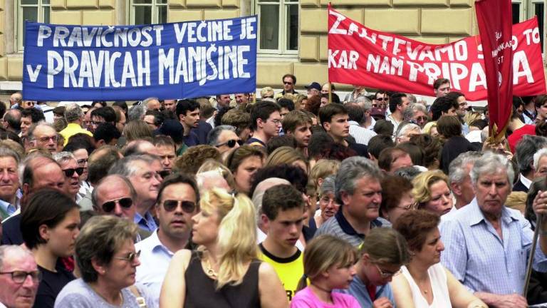 Manifestacija v Trstu spodbudila zasuk v Rimu