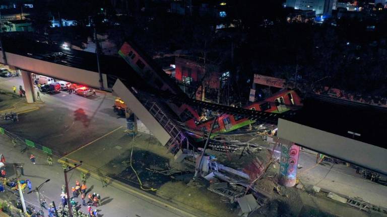 V mestnem vlaku v mehiški prestolnici vsaj 23 žrtev in 70 poškodovanih
