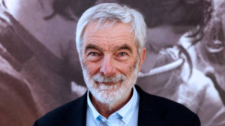 »Javne uprave bi morale stati materam ob strani«