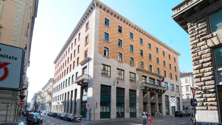 Kako je z novim domom tolmačev in prevajalcev v stavbi Gregoretti 2?