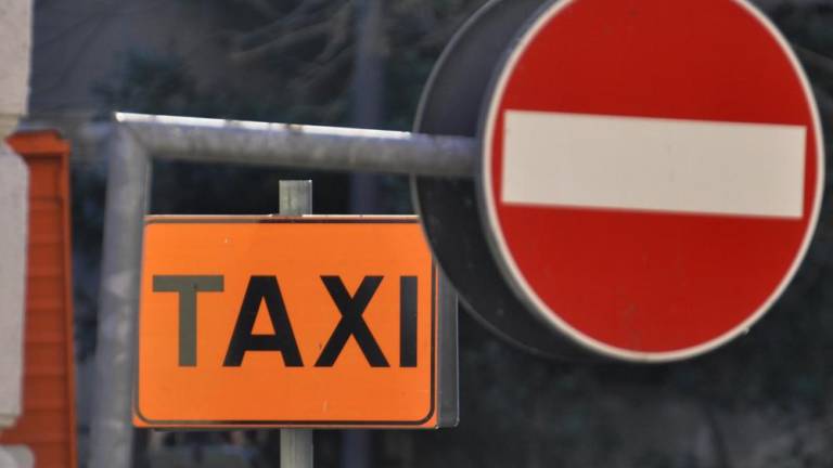 Taksistka vozila pod vplivom drog